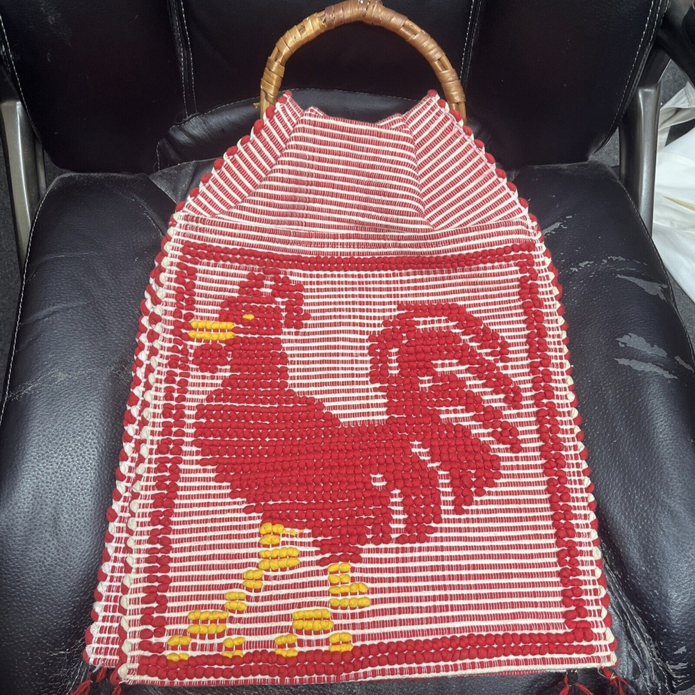 Chicken Rug Cookbook Holder And Wall‎ Decor